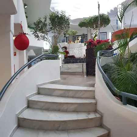 Apartamento Sur Tenerife Club Atlantis Апартаменты *